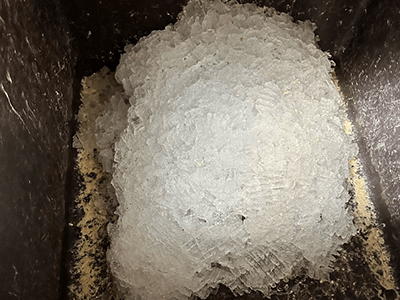 Melt ice and clean out bin